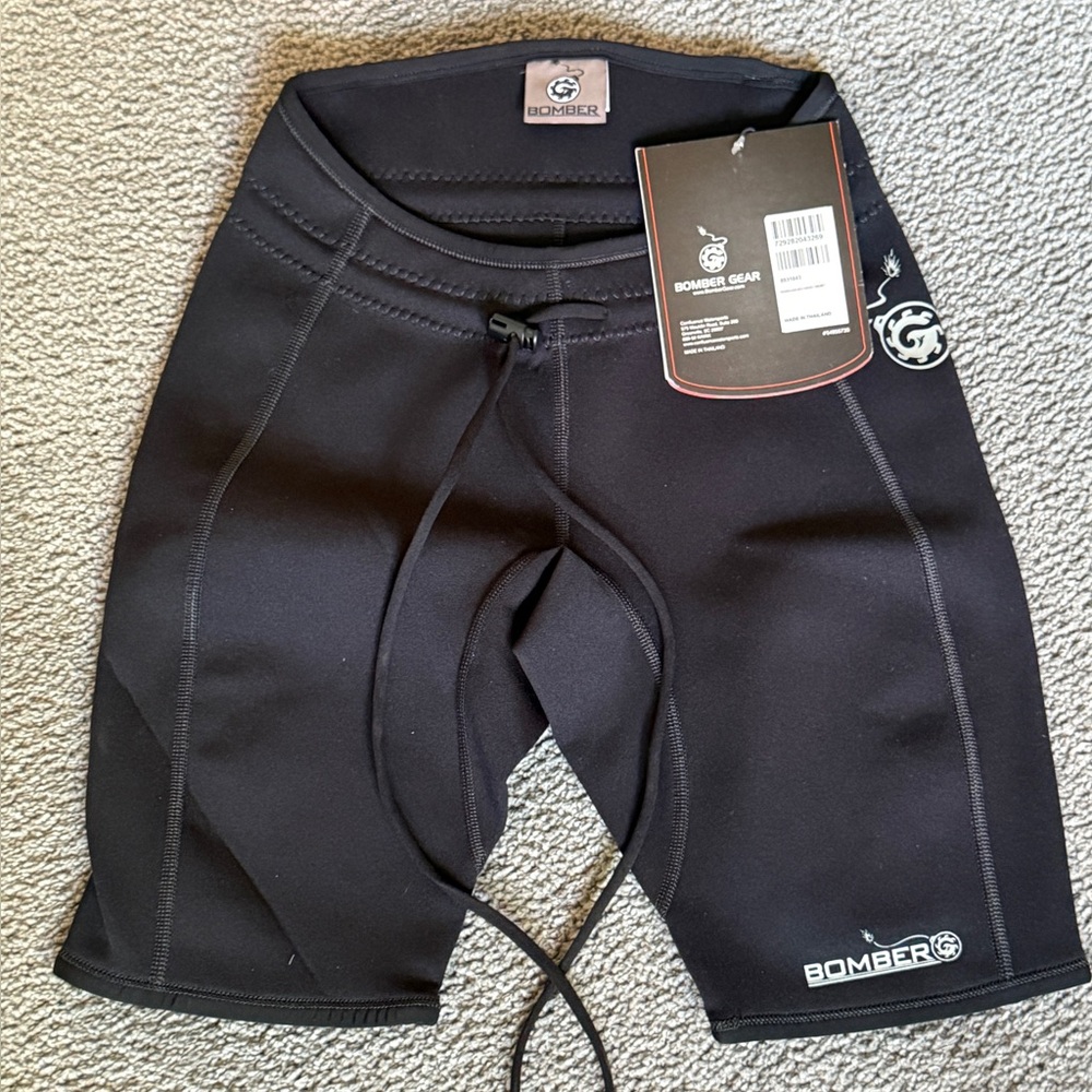 Bomber Gear Hydrogen Neoprene Shorts. Black. Performance Cut. Size S.